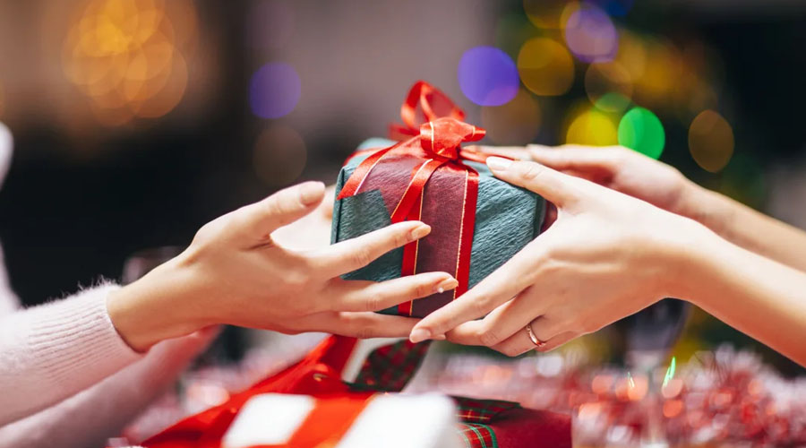 gui qua tang di thuy si 3