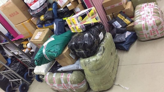 gui quan ao giay dep na uy 2