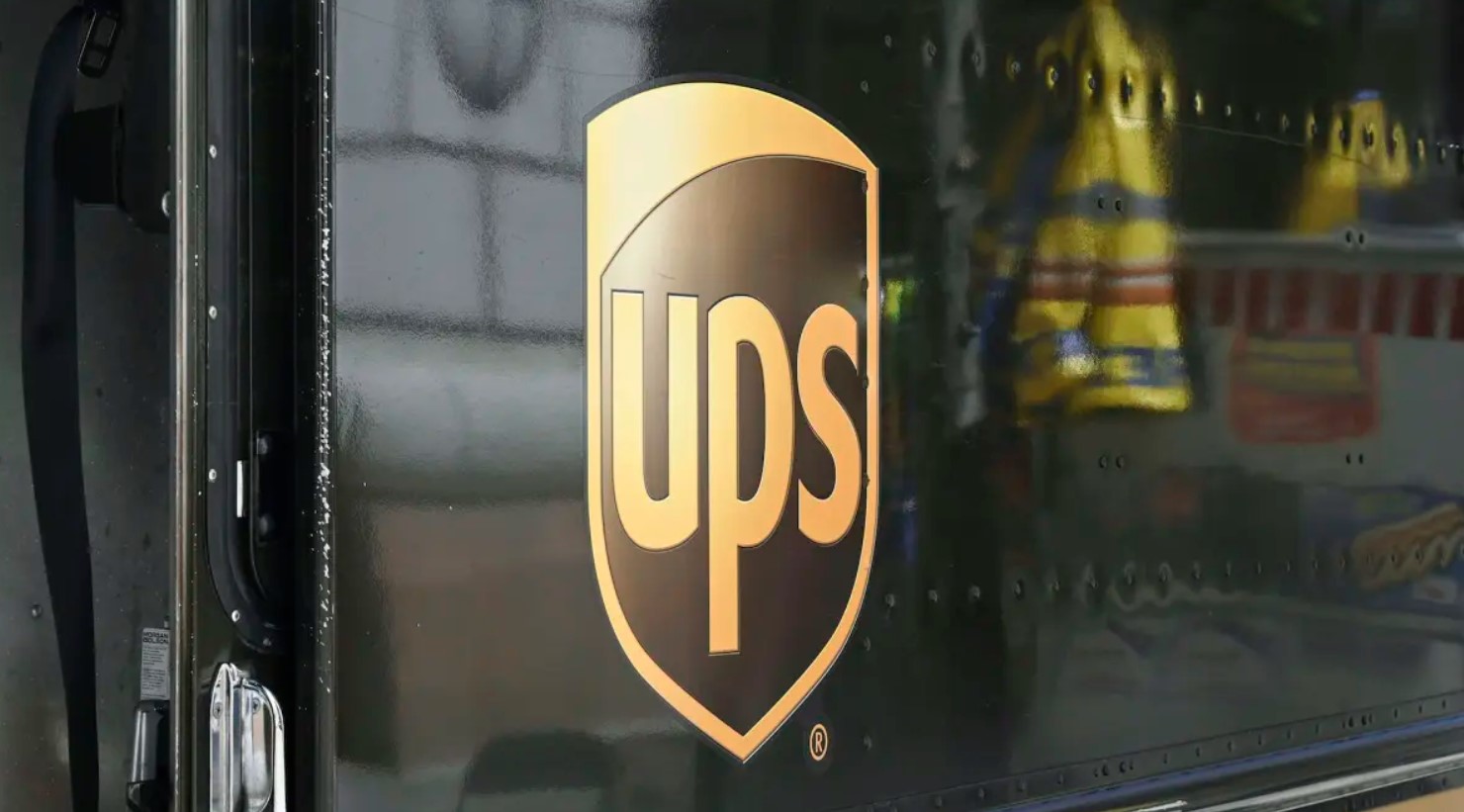 Các câu hỏi thường gặp khi sử dụng dịch vụ vận chuyển của UPS